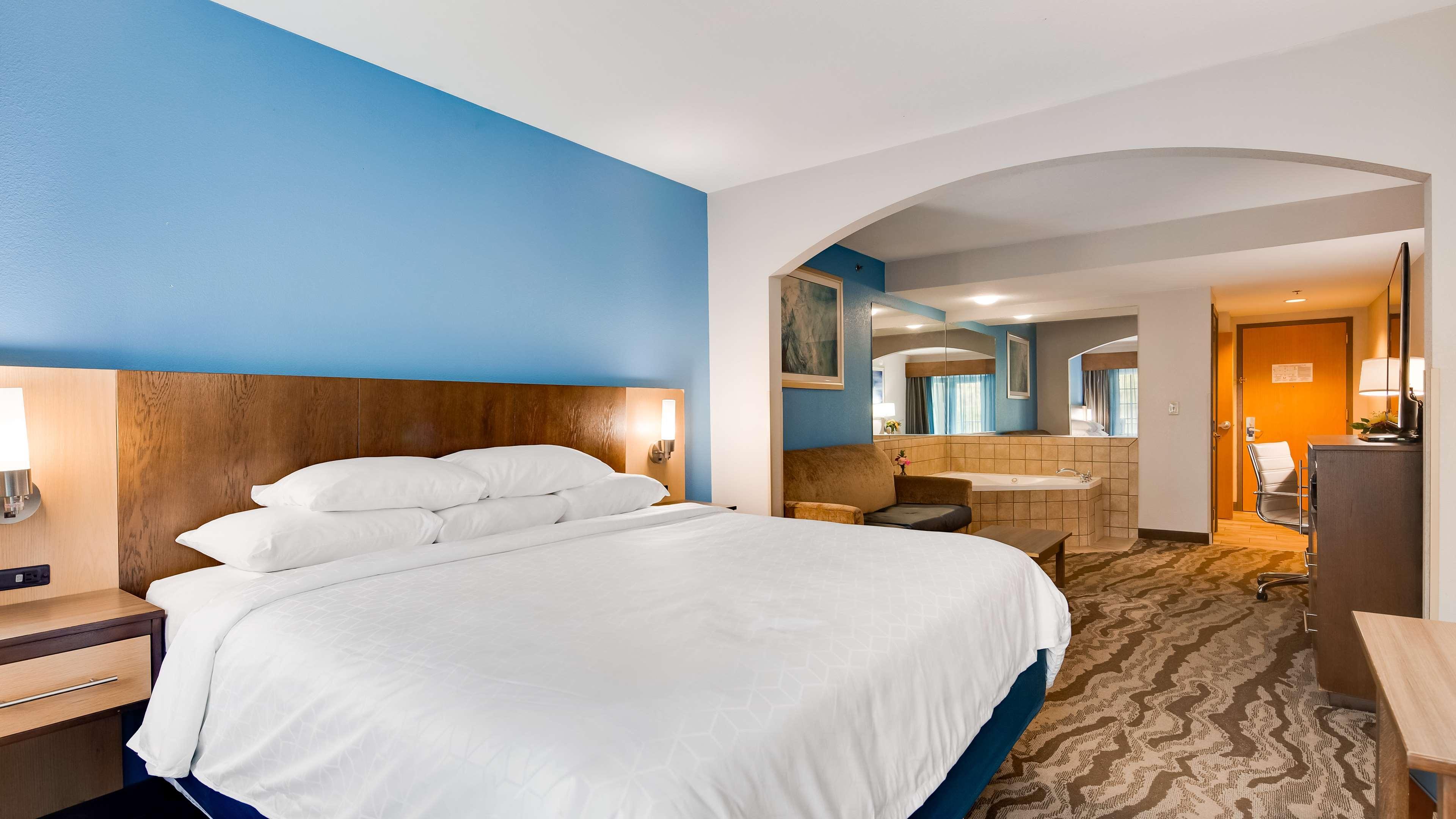Best Western Plus River Escape Sylva / Диллсборо Экстерьер фото