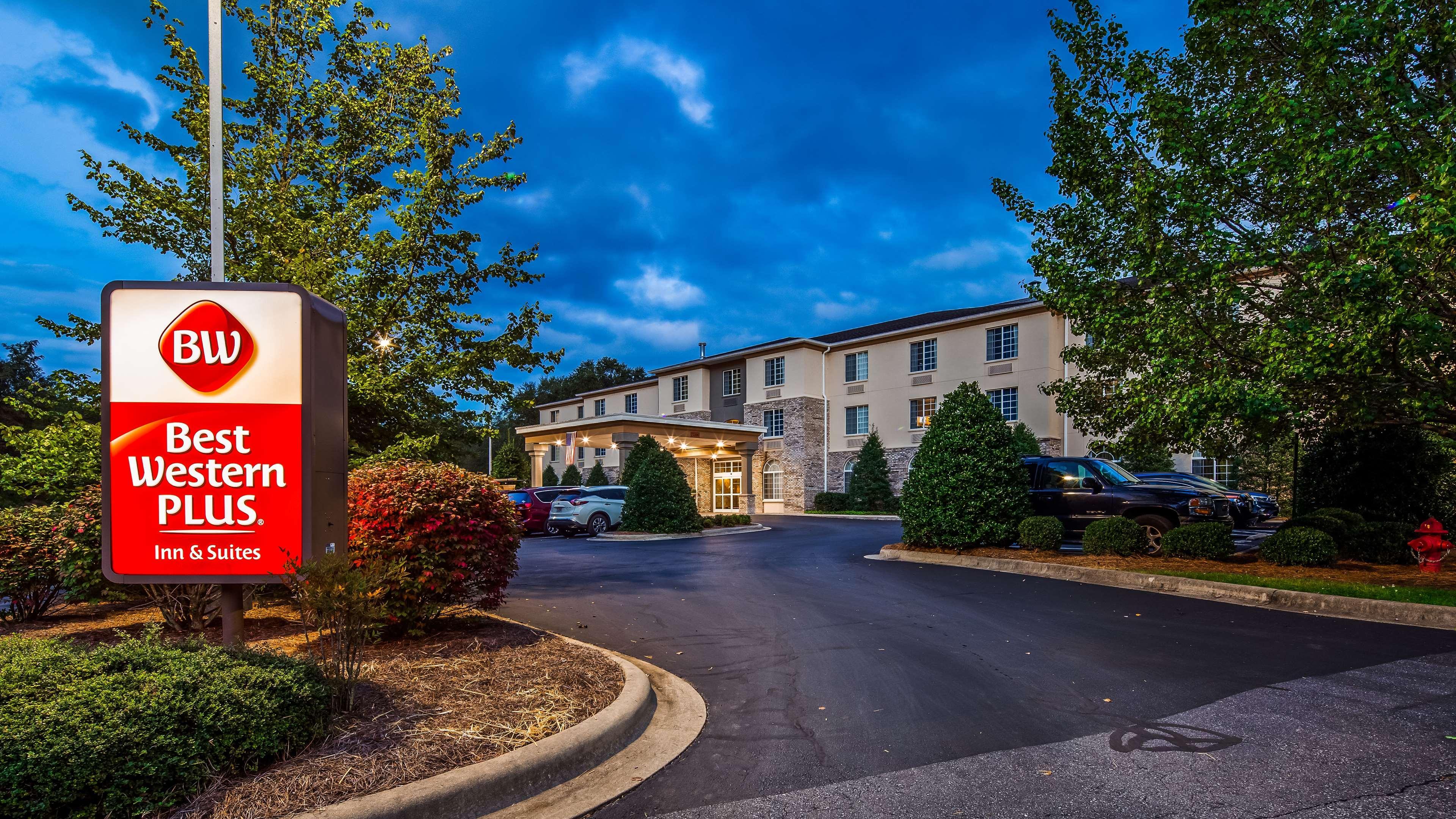 Best Western Plus River Escape Sylva / Диллсборо Экстерьер фото