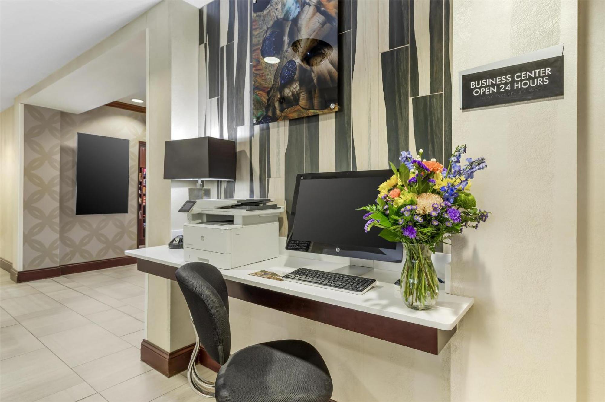 Best Western Plus River Escape Sylva / Диллсборо Экстерьер фото
